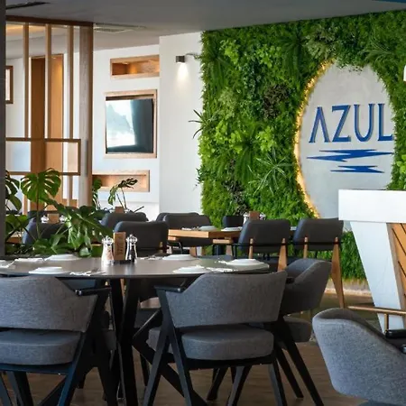Caesar Blue & 1+1 Apartament